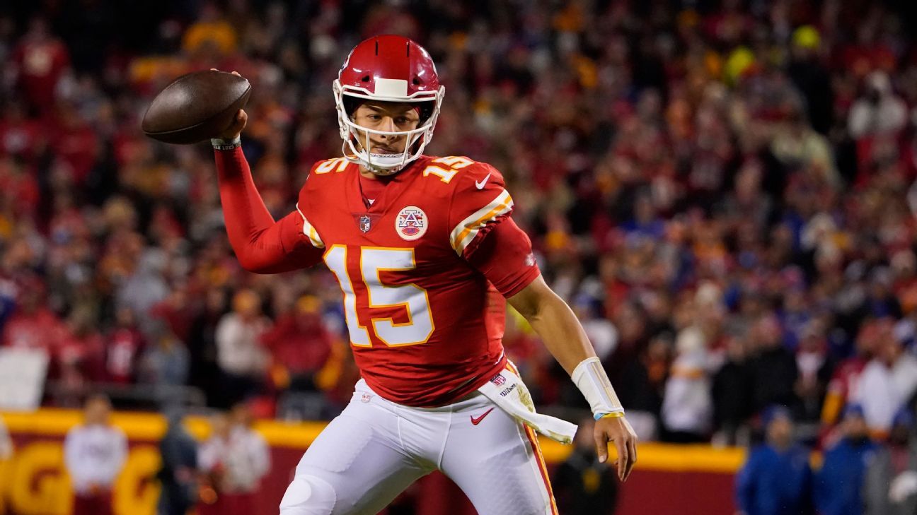 2022 NFL win total odds, picks: Bet Over on Chiefs, fade Patriots and more  staff predictions 