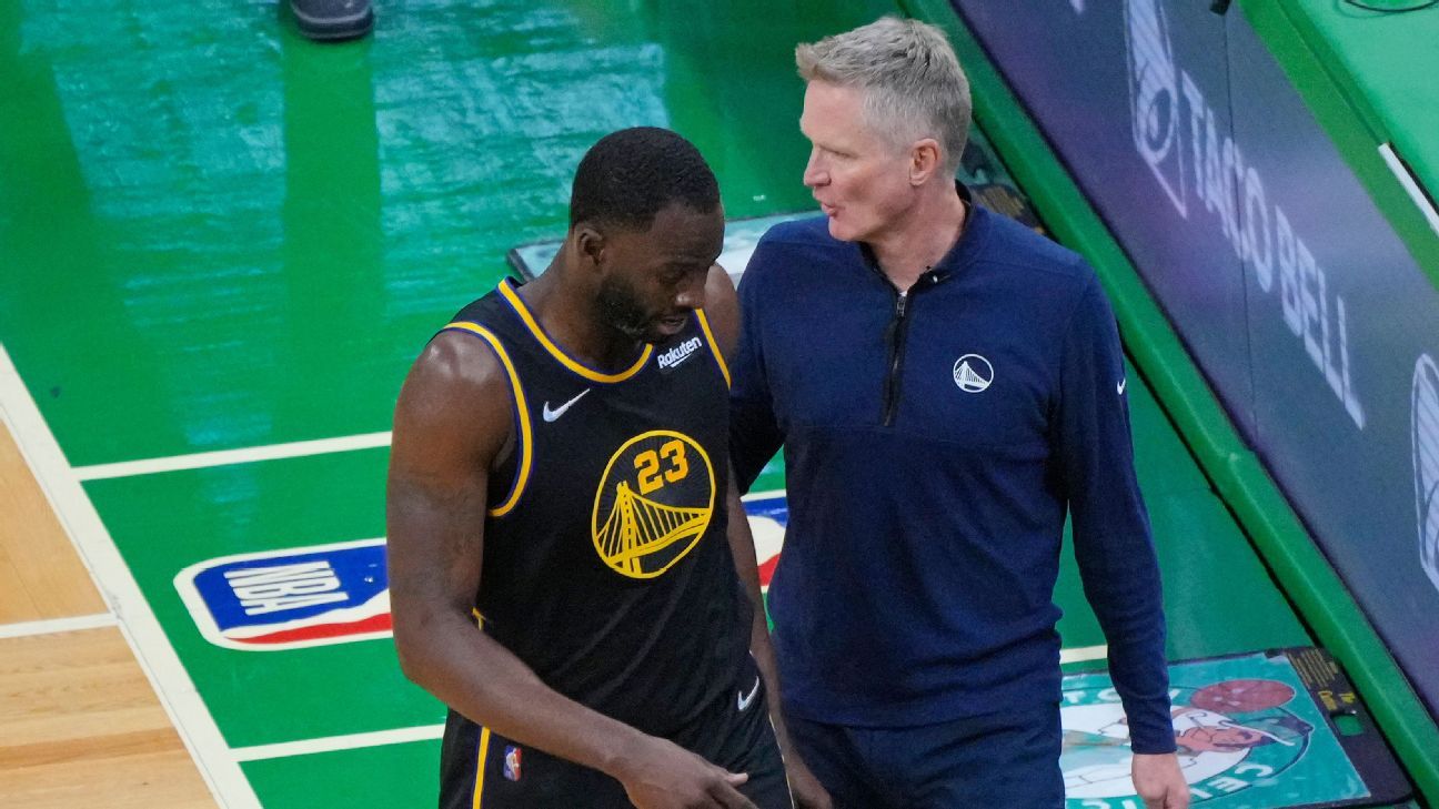 Draymond Green des Warriors est frustré après avoir été retiré au 4e quart-temps, mais comprend la nécessité de « rouler » avec une formation chaude