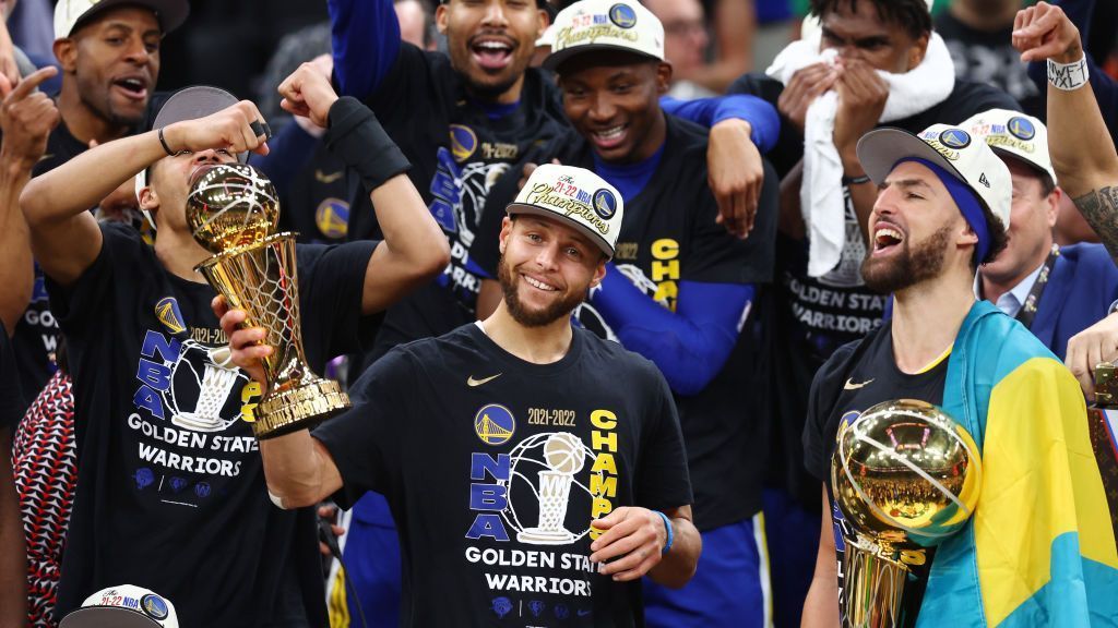 Curry e Lebron perseguem Jordan em anéis; veja a lista dos maiores campeões  da NBA