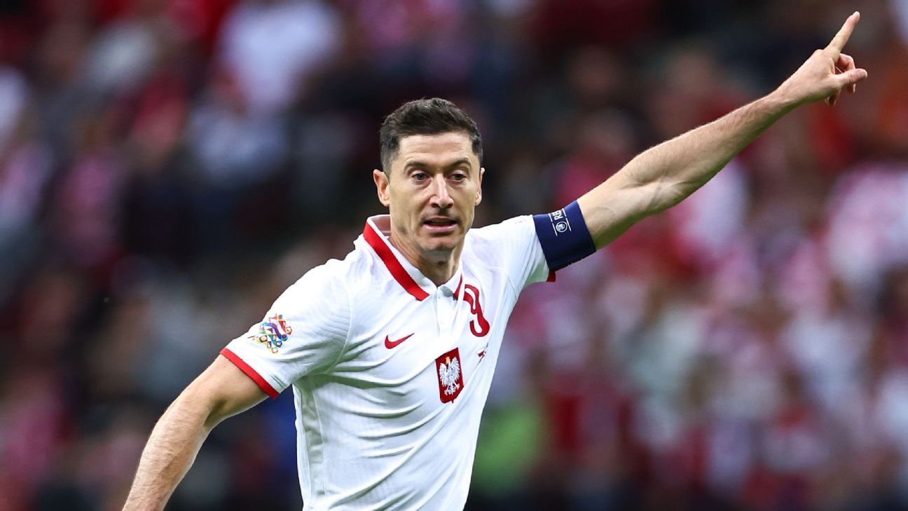 Barcelona signed Lewandowski for three seasons