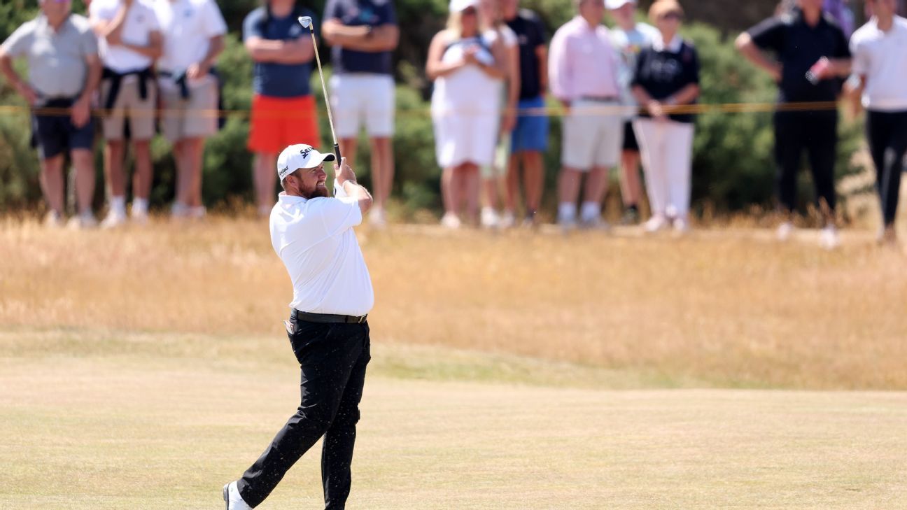Watch golfer Shane Lowry do the improbable on consecutive holes at the Open Cham..