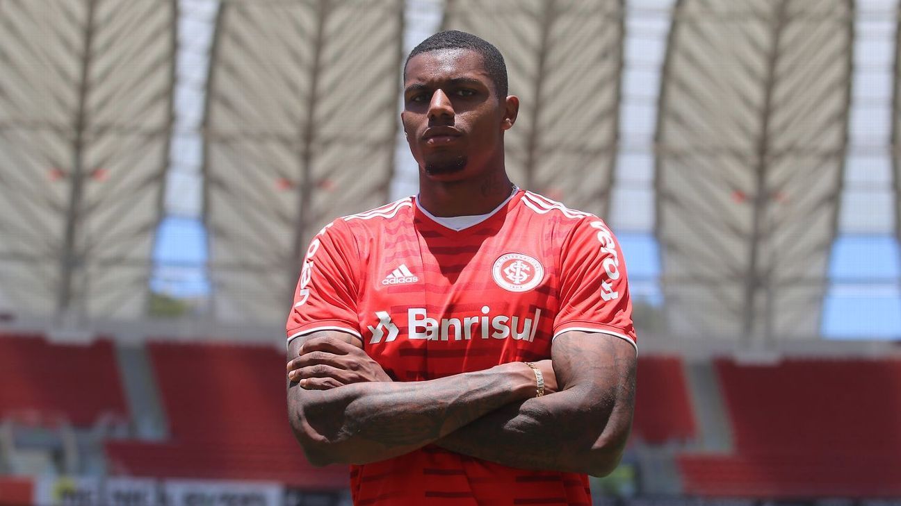 Inter tenta empréstimo do centroavante Wesley Moraes