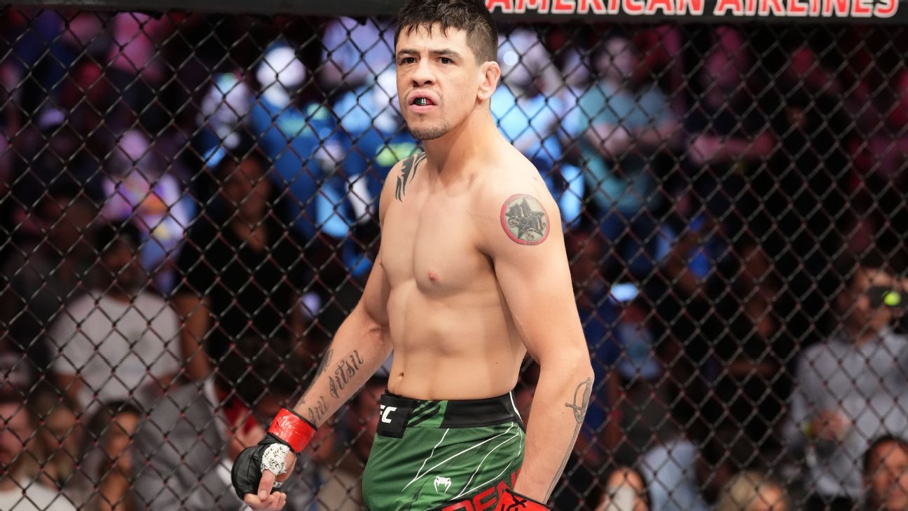 Moreno revela estar aprendendo português para enfrentar Deiveson em UFC