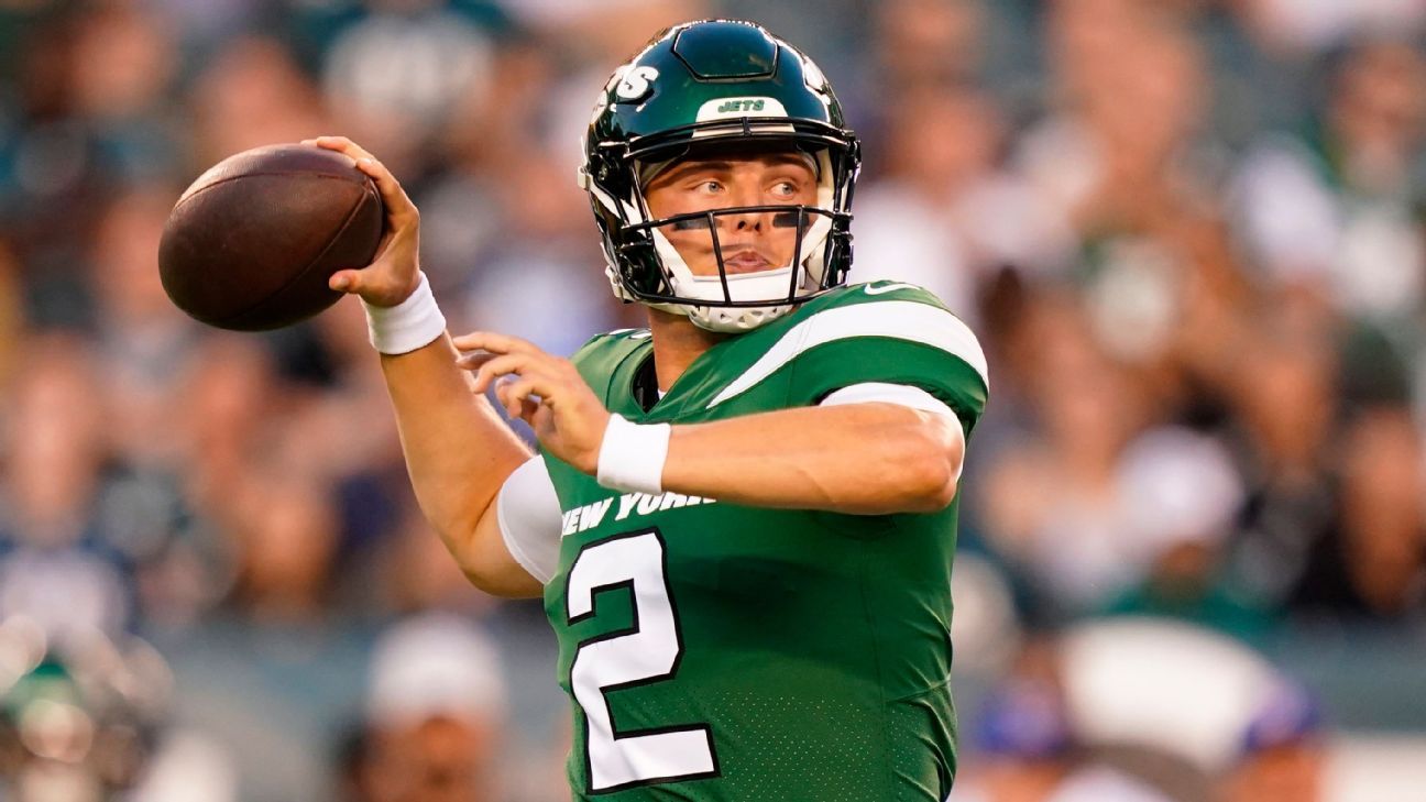 New York Jets QB Zach Wilson works out, 'it's possible' he plays Sunday, coach R..