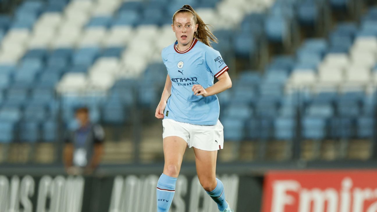 Barcelona sign Keira Walsh from Man City for world-record fee - ESPN