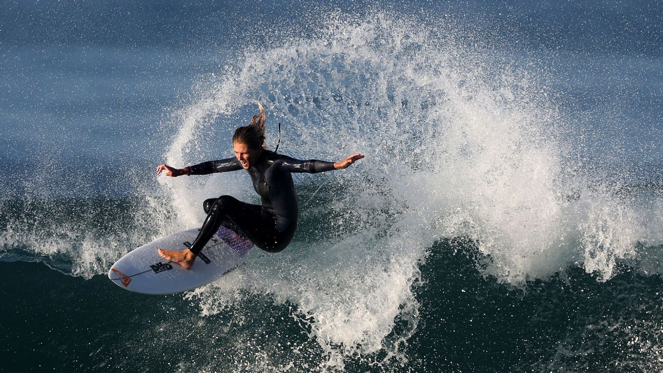 stephanie-gilmore-wins-record-eighth-surf-title-espn