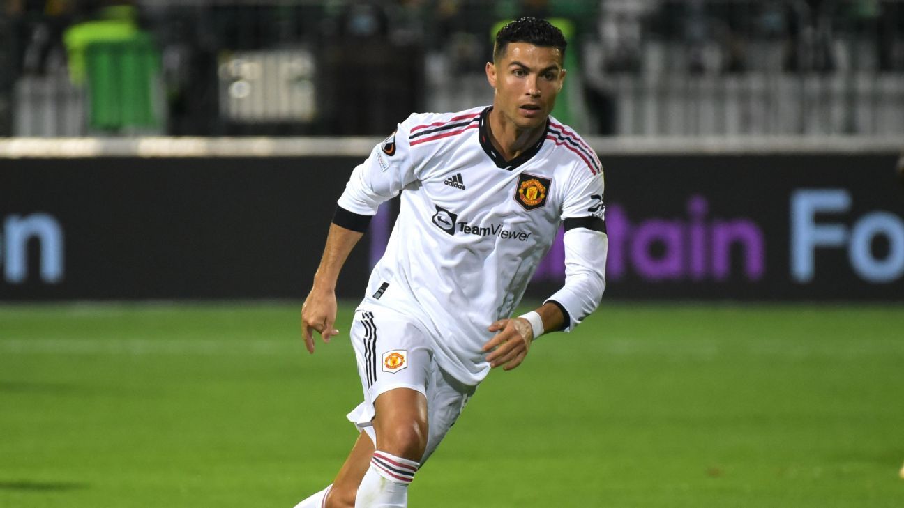 Live Transfer Talk Cristiano Ronaldo Exit Could Give Manchester United Up To 100m For January Signings