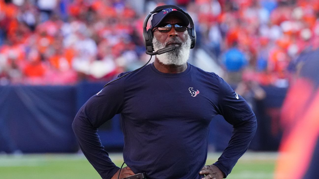 Lovie Smith fired as Texans' coach after just one season