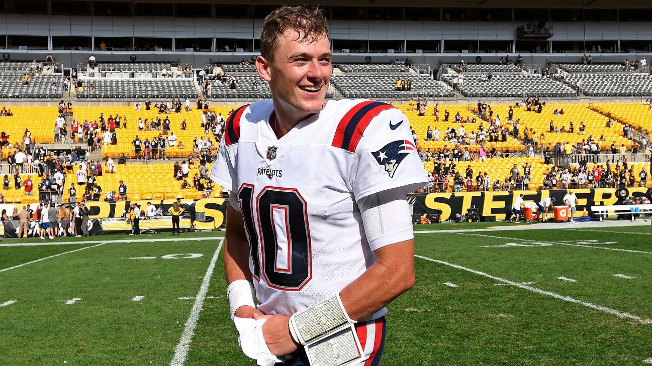 Patriots QB Mac Jones returns to practice, game status unknown