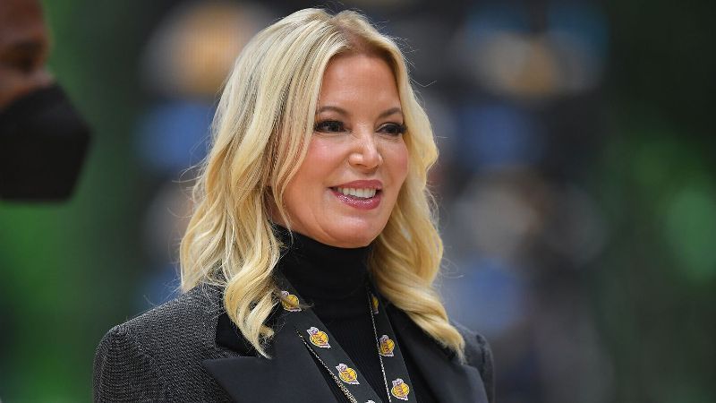 Jeanie Buss accuses siblings of deceptive legal battle