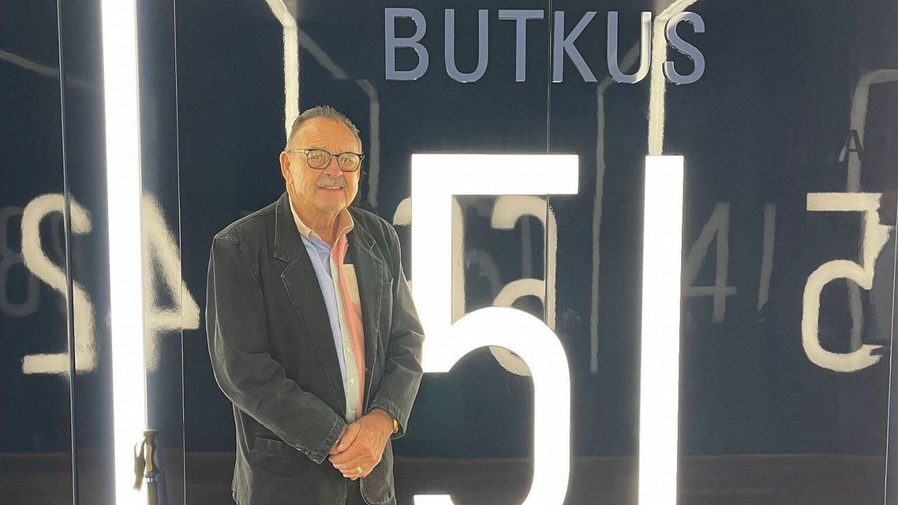 'What is trending?': Bears legend Dick Butkus takes over team Twitter account
