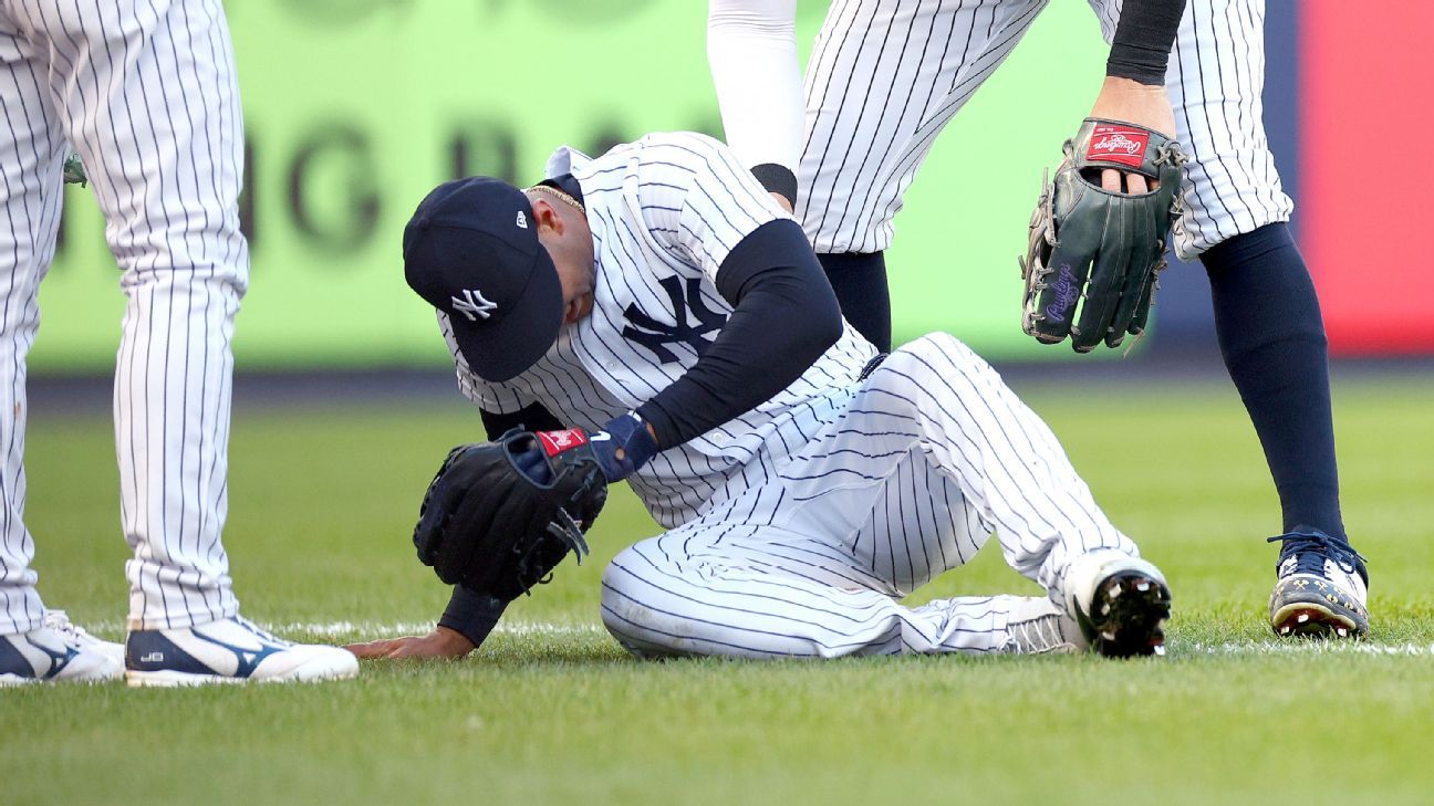 Yankees' Hicks exits Game 5 after collision in OF