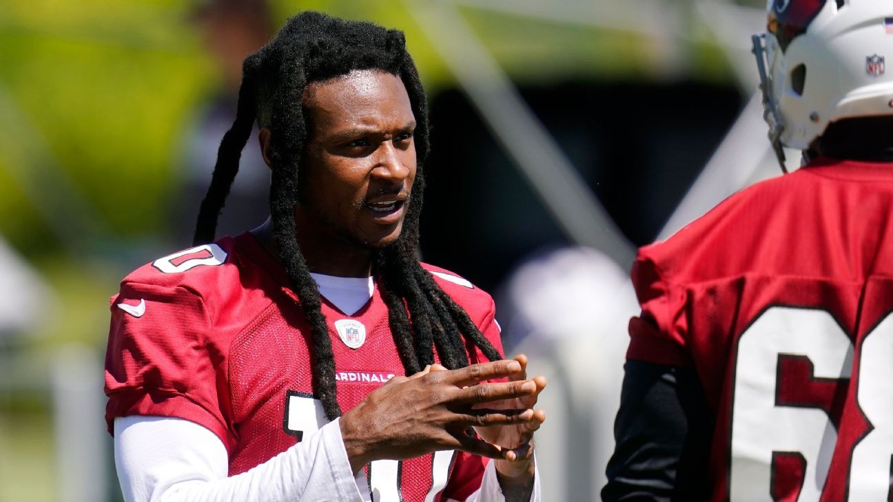 Titans landing 3-time All-Pro receiver DeAndre Hopkins, AP source says