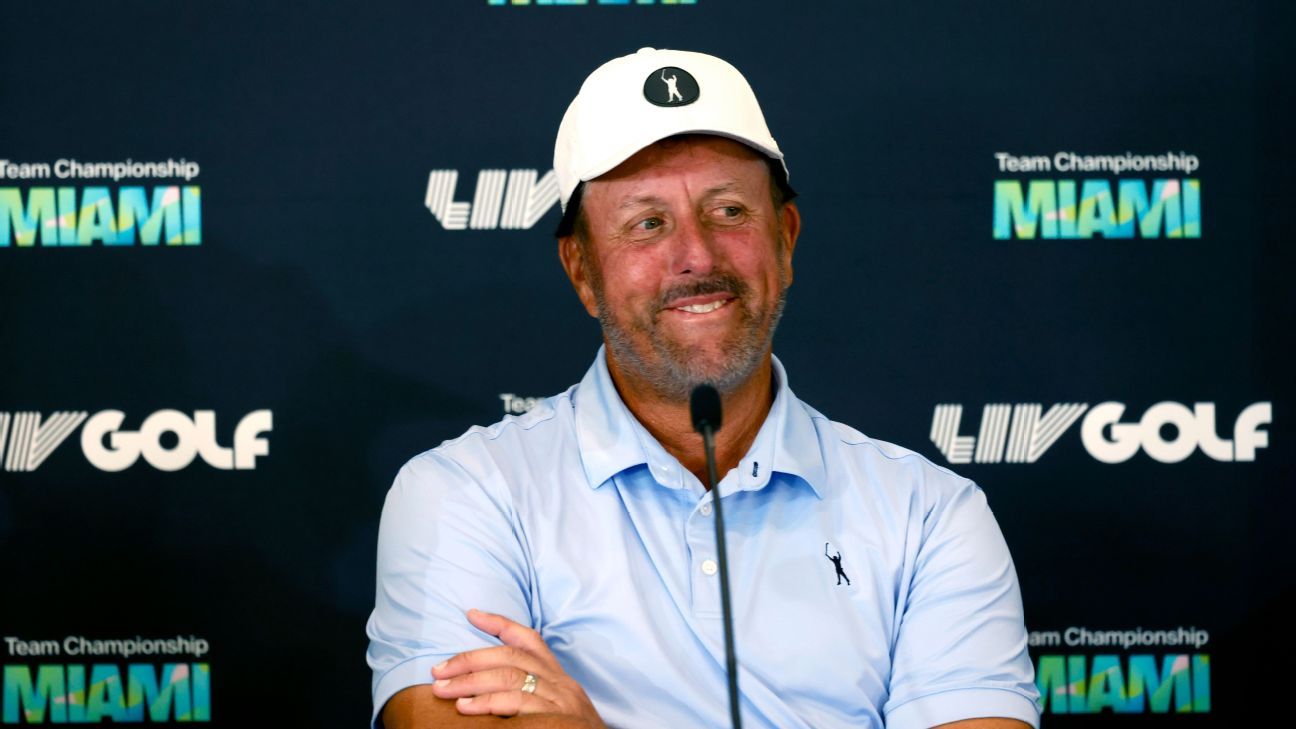 Mickelson has new-look LIV team for '23 season