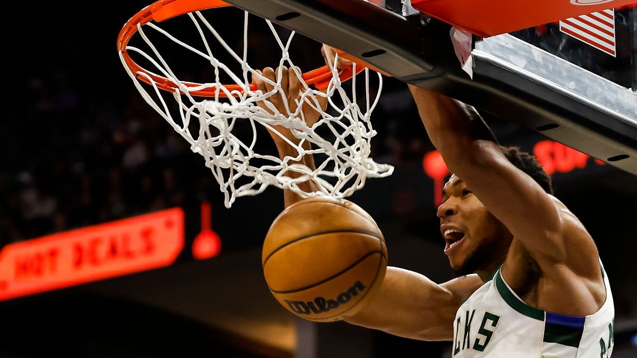 Giannis Antetokounmpo not taking Bucks' 8-0 start for granted