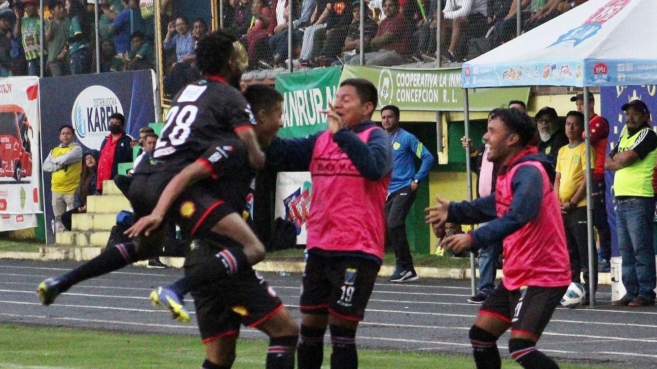 Xelajú Mc Acaba Con Sequía De 19 Partidos Sin Ganar Fuera De Casa Y Lo Hace En Huehuetenango Espn