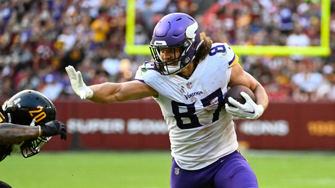 Vikings acquire tight end TJ Hockenson in trade with Lions