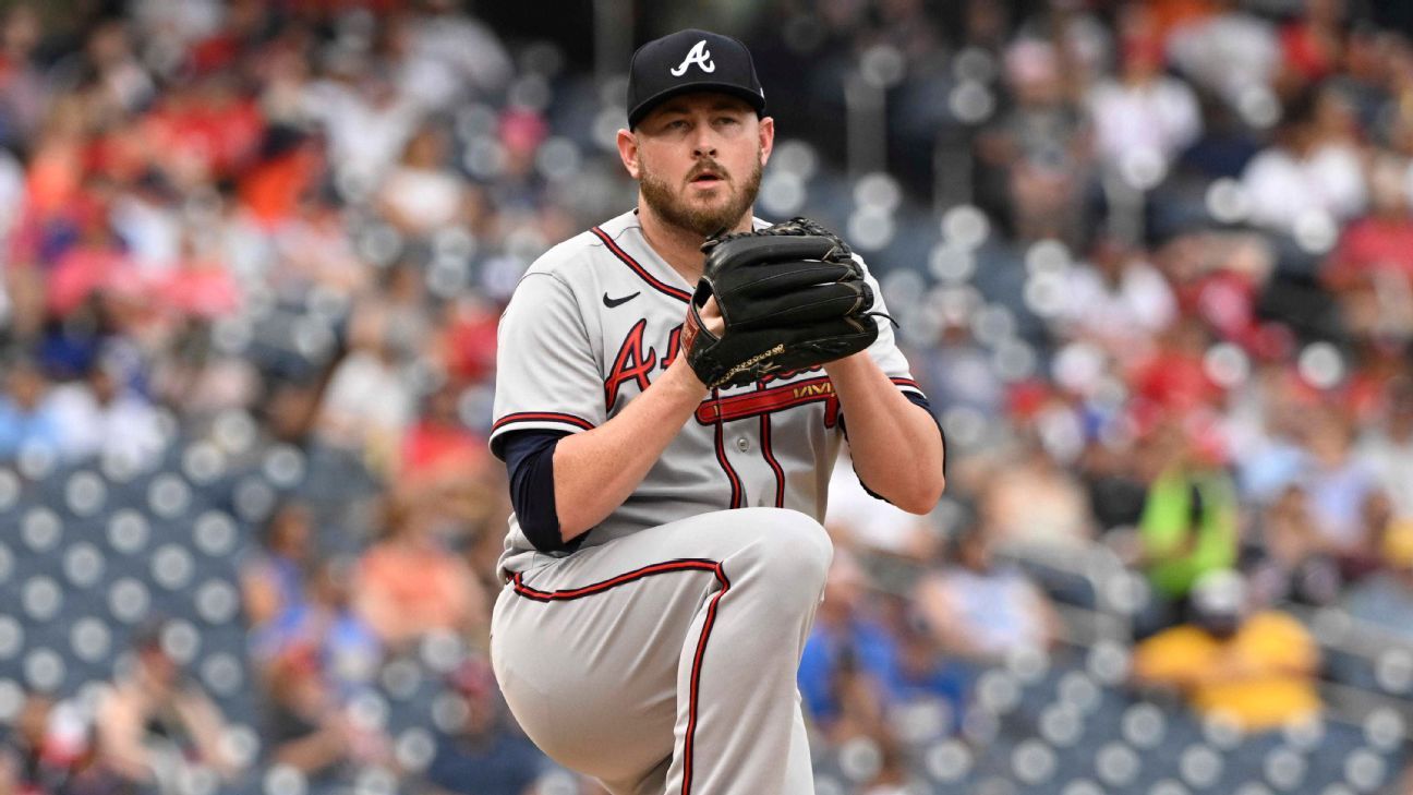 Braves' Tyler Matzek lands on 15-day IL with elbow inflammation - ESPN