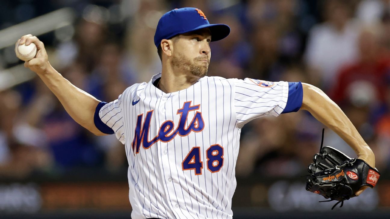 Jacob deGrom Signs $185 Million Deal With Texas Rangers - The New York Times