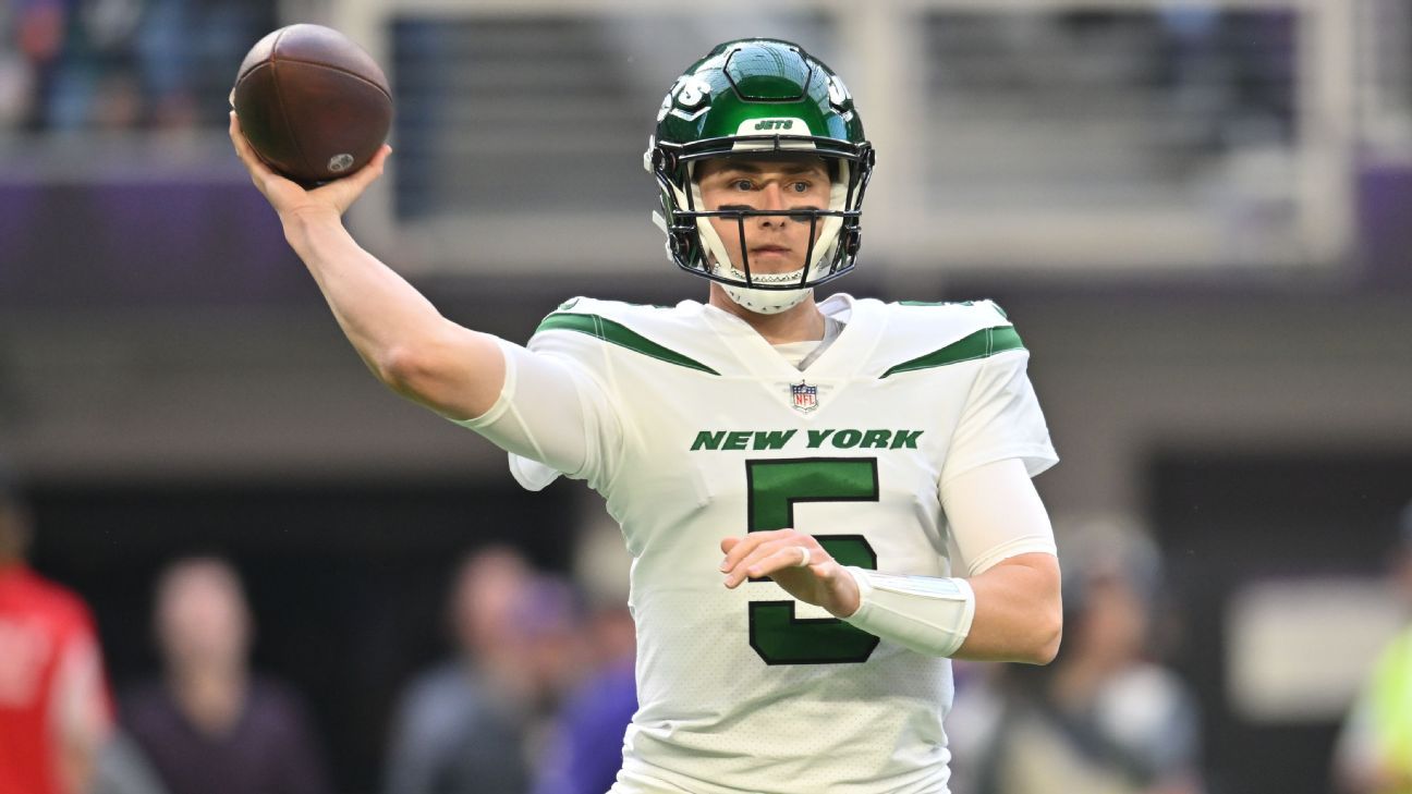 Jets Release QB Mike White