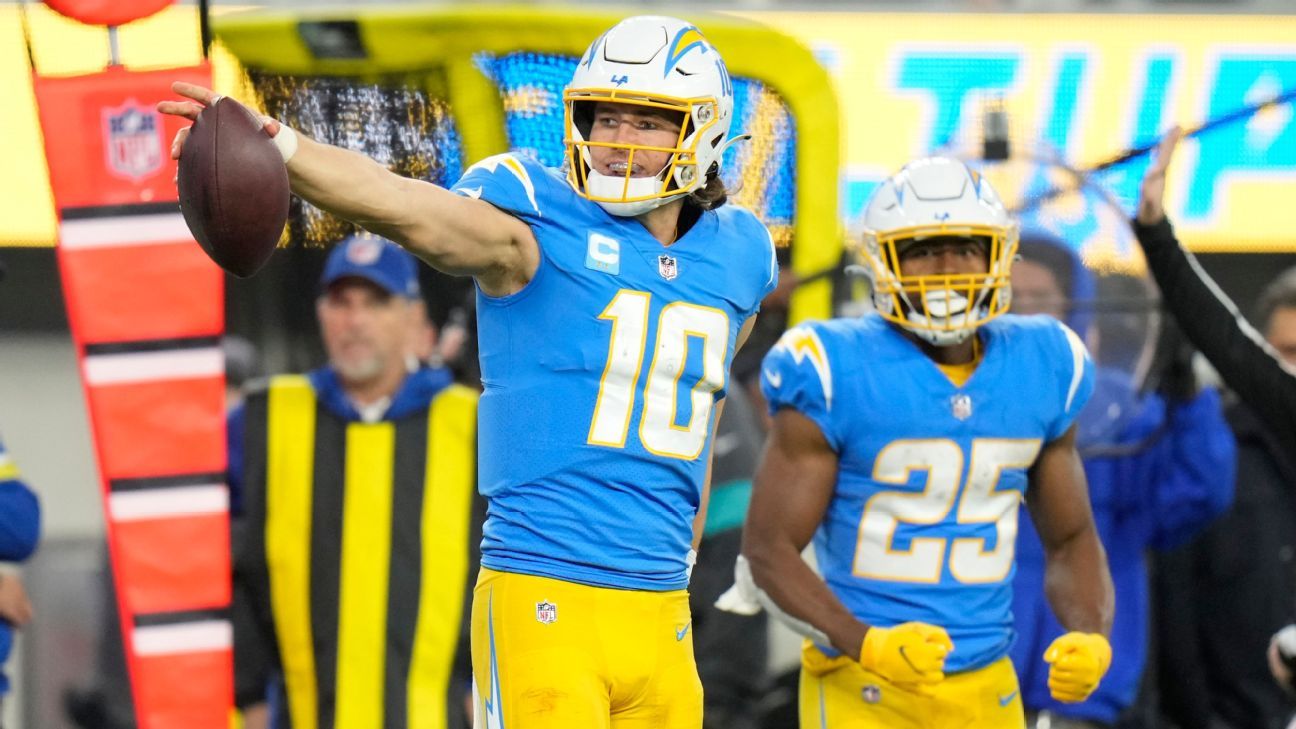 3,706 Los Angeles Chargers V Arizona Cardinals Photos & High Res Pictures -  Getty Images