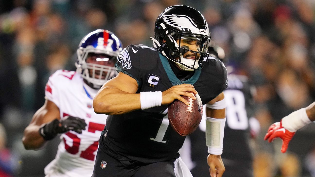 NFL playoff Divisional Round player prop picks: Giants-Eagles, more