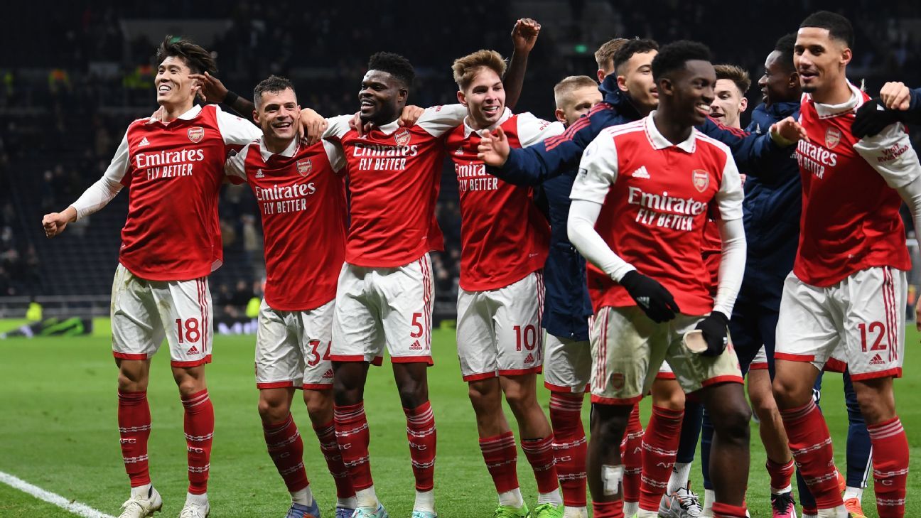 Arsenal continues perfect start with 3-0 win to top Premier League