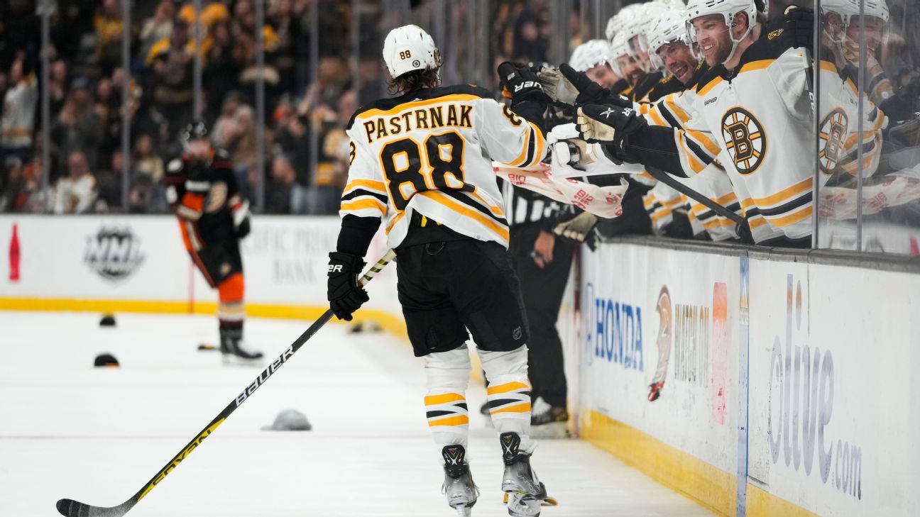 Why David Pastrnak's new deal will pay off multiple times for Bruins