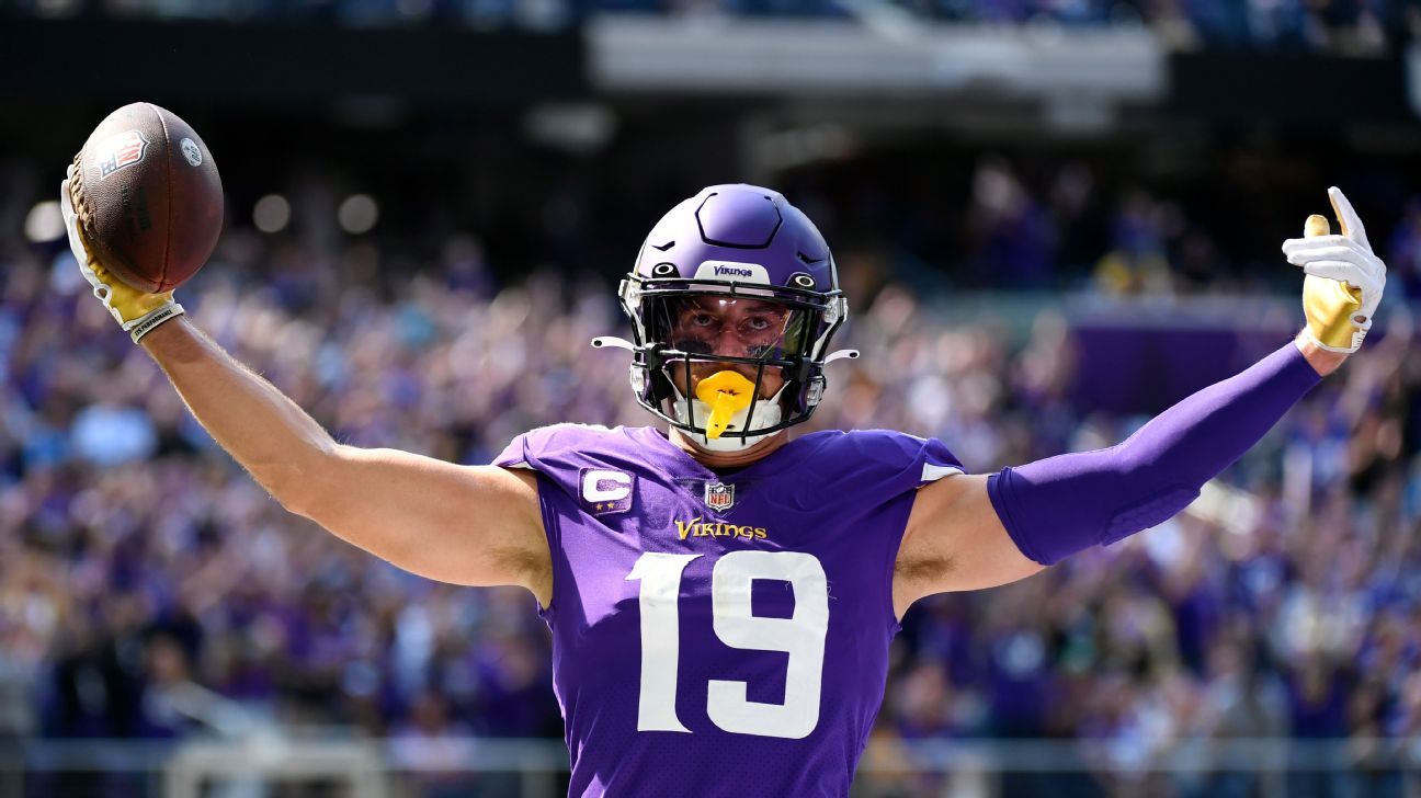 Adam Thielen podpisuje z Panthers 3-letnią umowę, mówi źródło