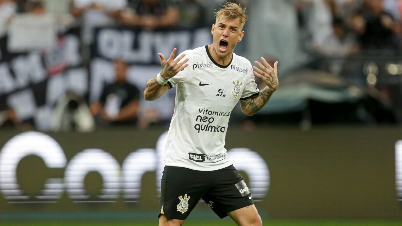 Roger Guedes recebe propostas do Flamengo, mas prefere clubes europeus de elite.