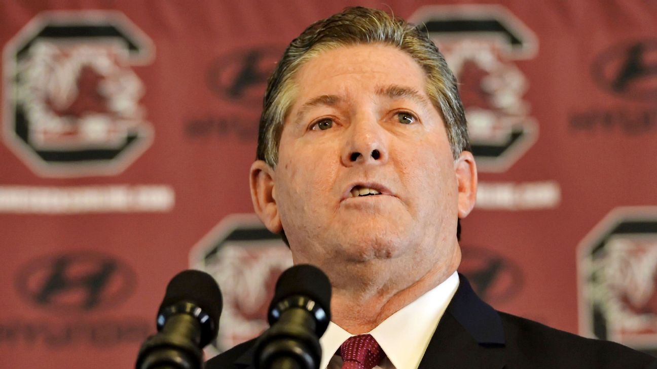 Ray Tanner stepping down from South Carolina AD post