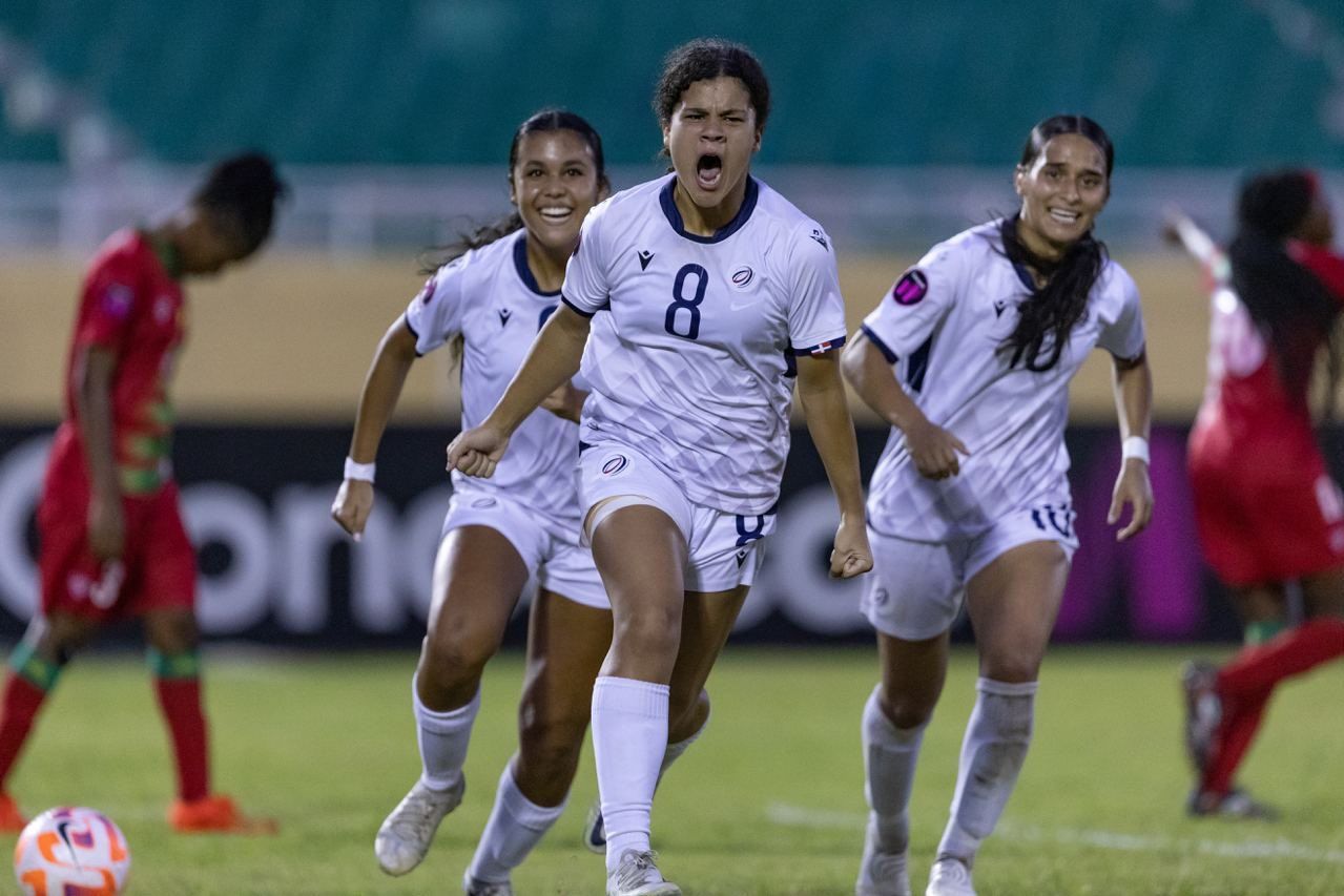 Dominicanas Derrota A Surinam Buscan Pase A Final Del Torneo Femenino