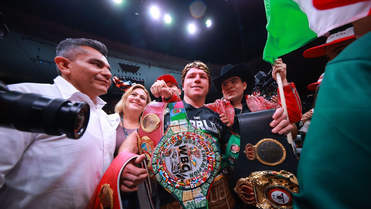 Canelo Álvarez aprovecha ‘momento histórico’ en su regreso a México