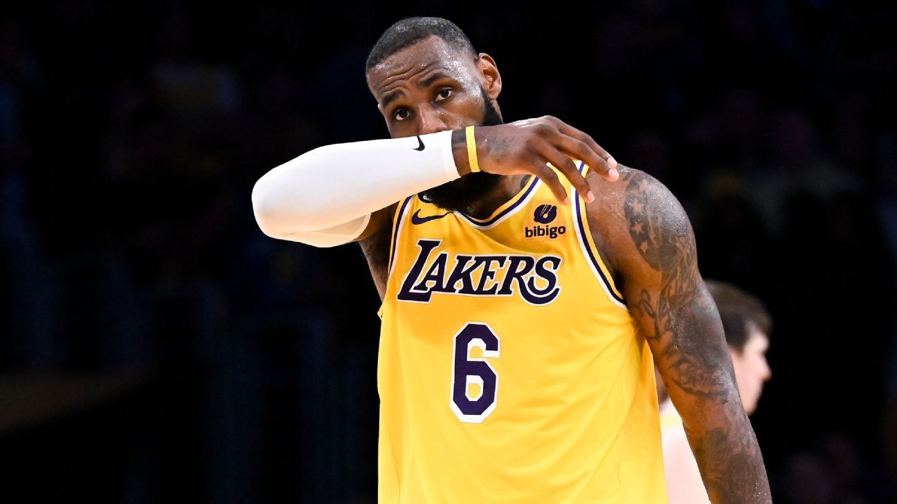 Daquiprafora Esportes - Apesar da discussão gerada sobre quem é o melhor  jogador da história do basquete (Jordan x Lebron), após o título do LA  Lakers esse ano, Michael Jordan ainda é