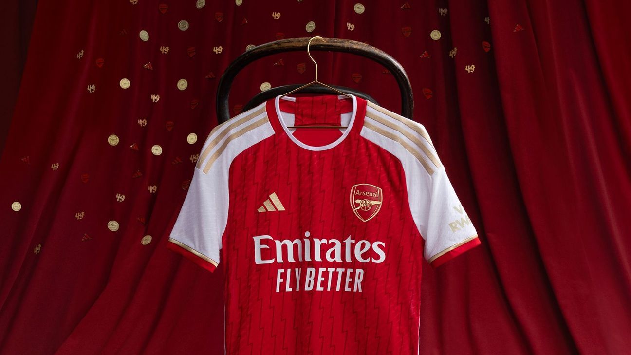 Arsenal add gold to kit despite missing Premier League title - ESPN