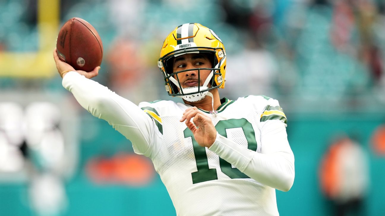 NFL picks, predictions for Week 1: Jordan Love leads Packers past Bears;  Steelers, Dolphins pull off upsets