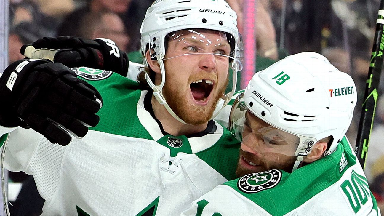 It's about Ty: Dellandrea nets 2 as Stars stay alive