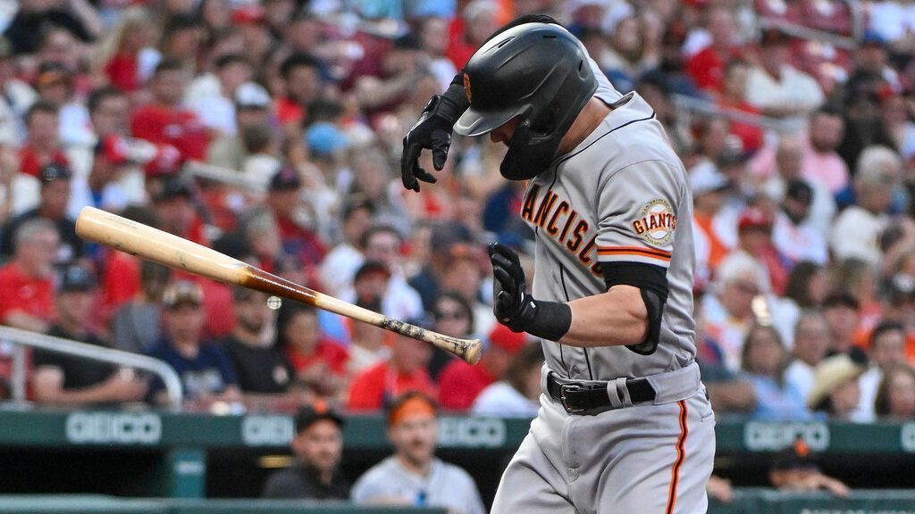 Giants' Mitch Haniger breaks forearm when hit by pitch - Seattle Sports