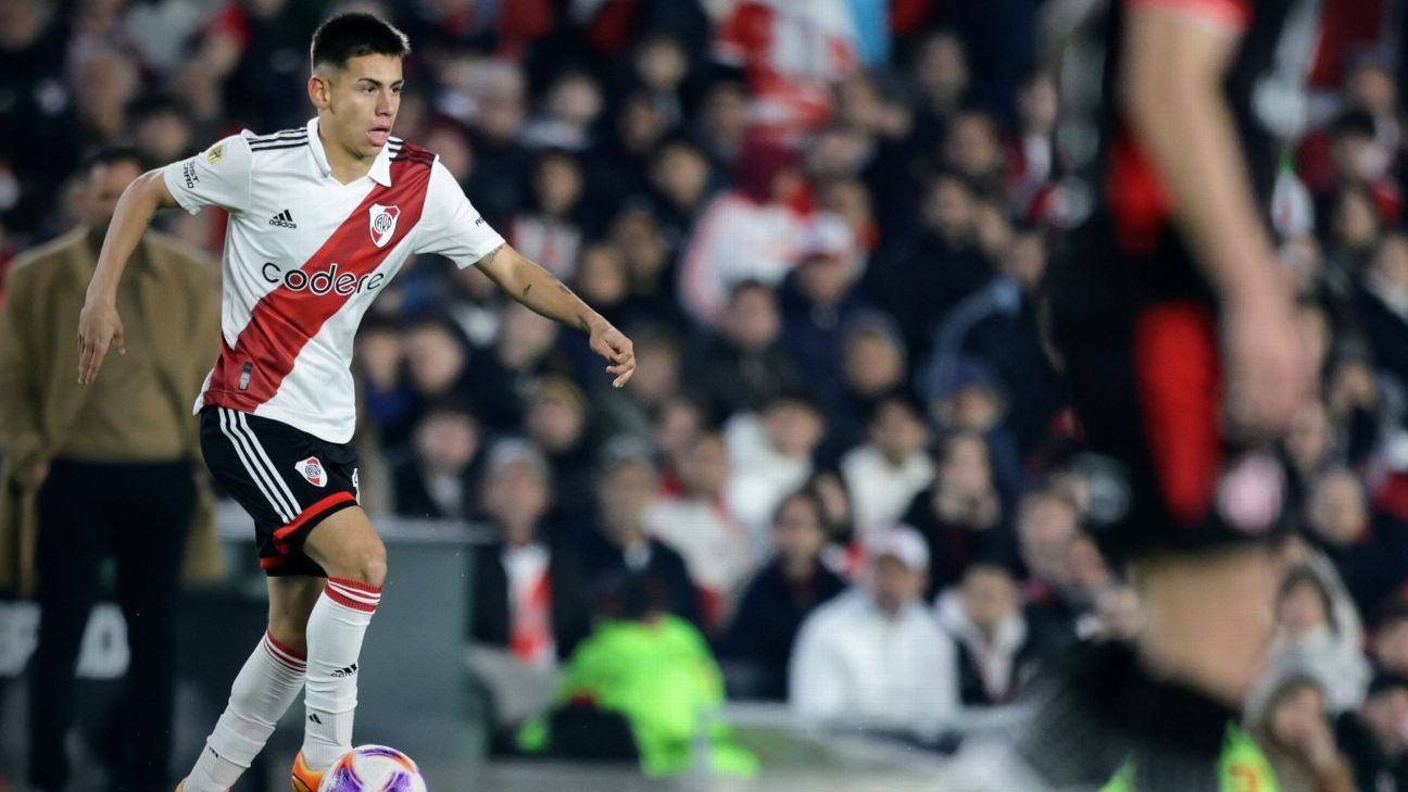 El Diablito Echeverri Debutó En La Primera De River Plate Espn