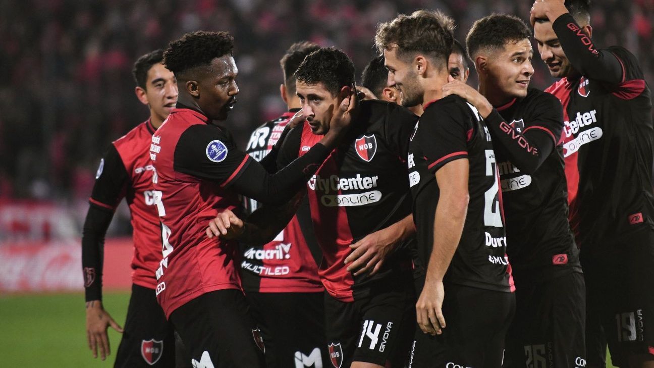 Armando Méndez le dio un empate agónico a Newell's con un golazo de tijera