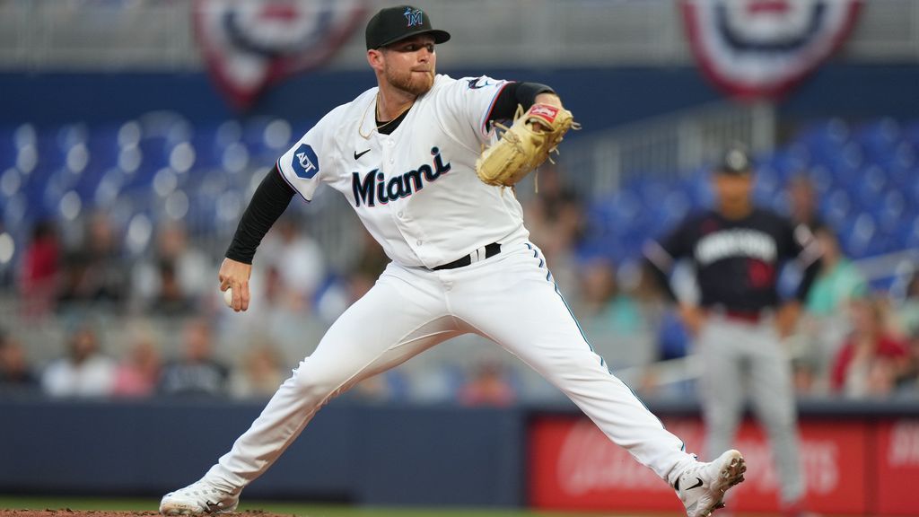 Marlins add fresh arm to bullpen by recalling right-hander Lindgren from  Triple-A Jacksonville - The San Diego Union-Tribune