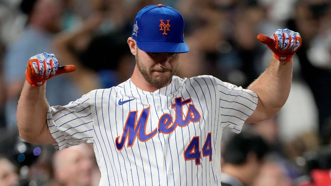 Pete Alonso exits with wrist injury in Mets' game vs. Braves