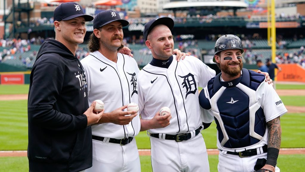 Product detroit tigers matt manning jason foley alex lange combined no  hitter poster shirt, hoodie, sweater, long sleeve and tank top