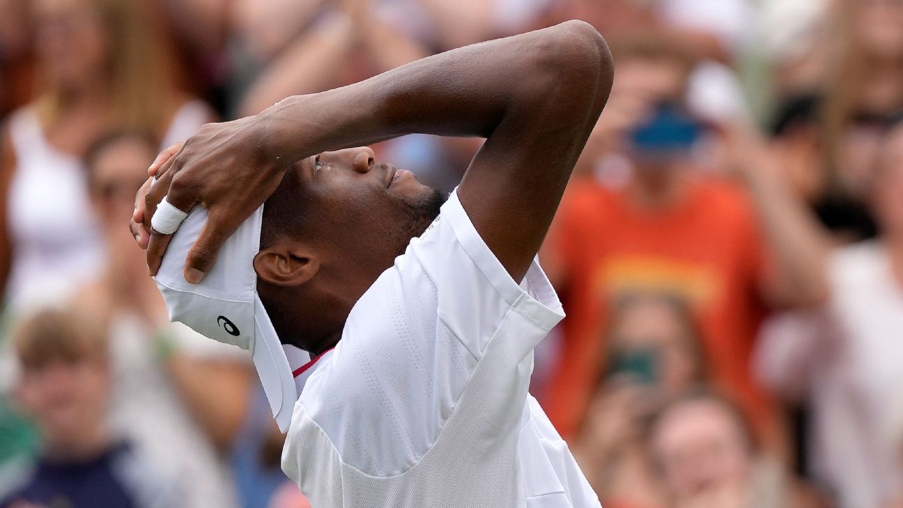 Georgia Tech's Chris Eubanks stuns Stefanos Tsitsipas at Wimbledon