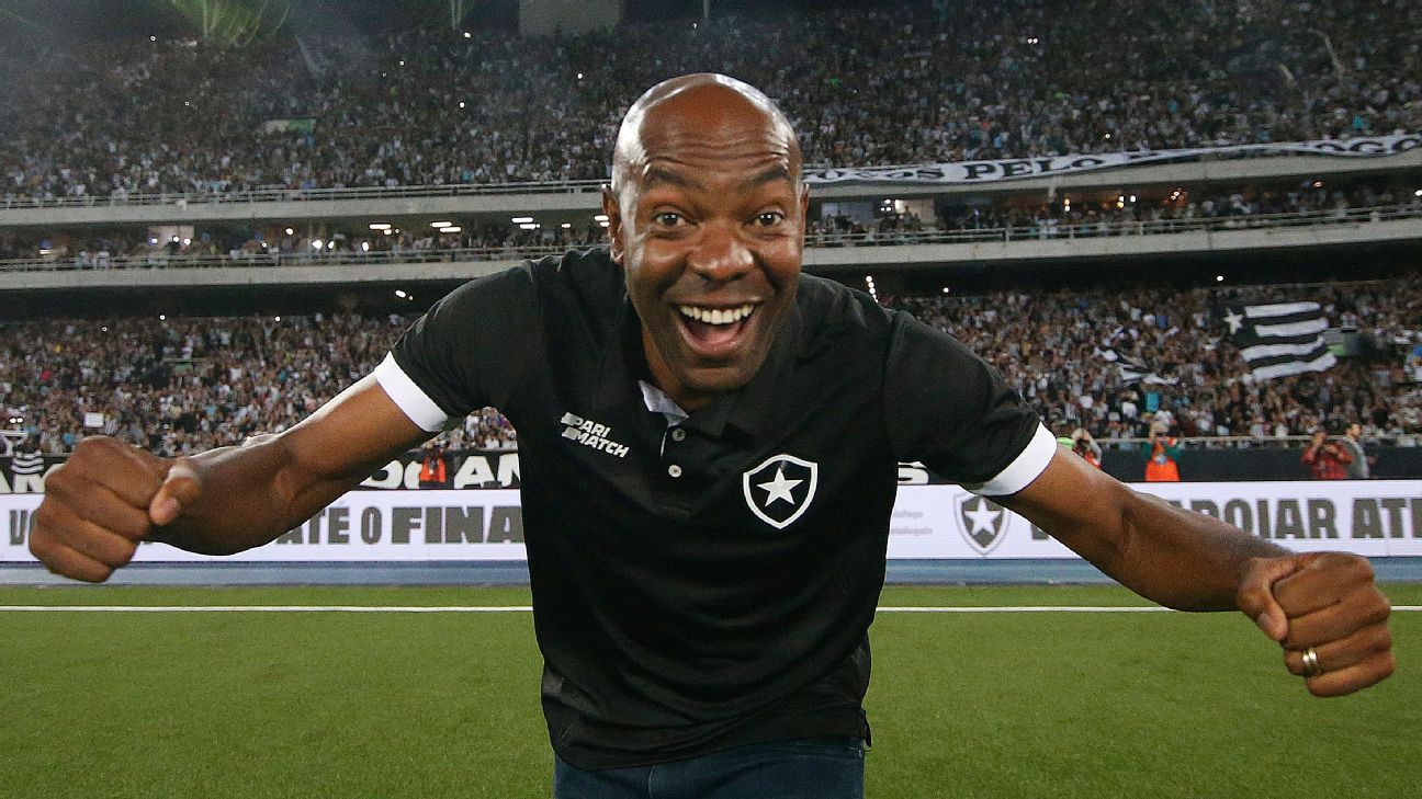 Ainda sem técnico, Botafogo anuncia volta de Caçapa como auxiliar permanente