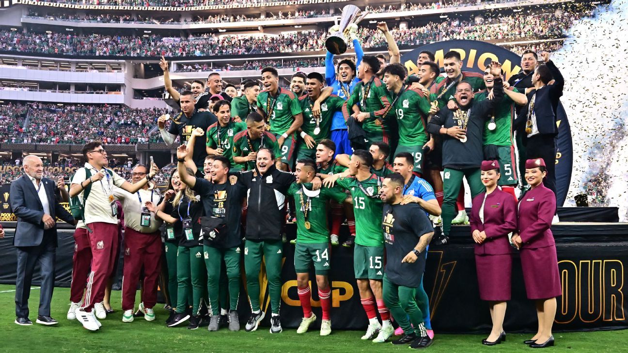 Gold Cup champions Mexico must put trust in Lozano as coach ESPN