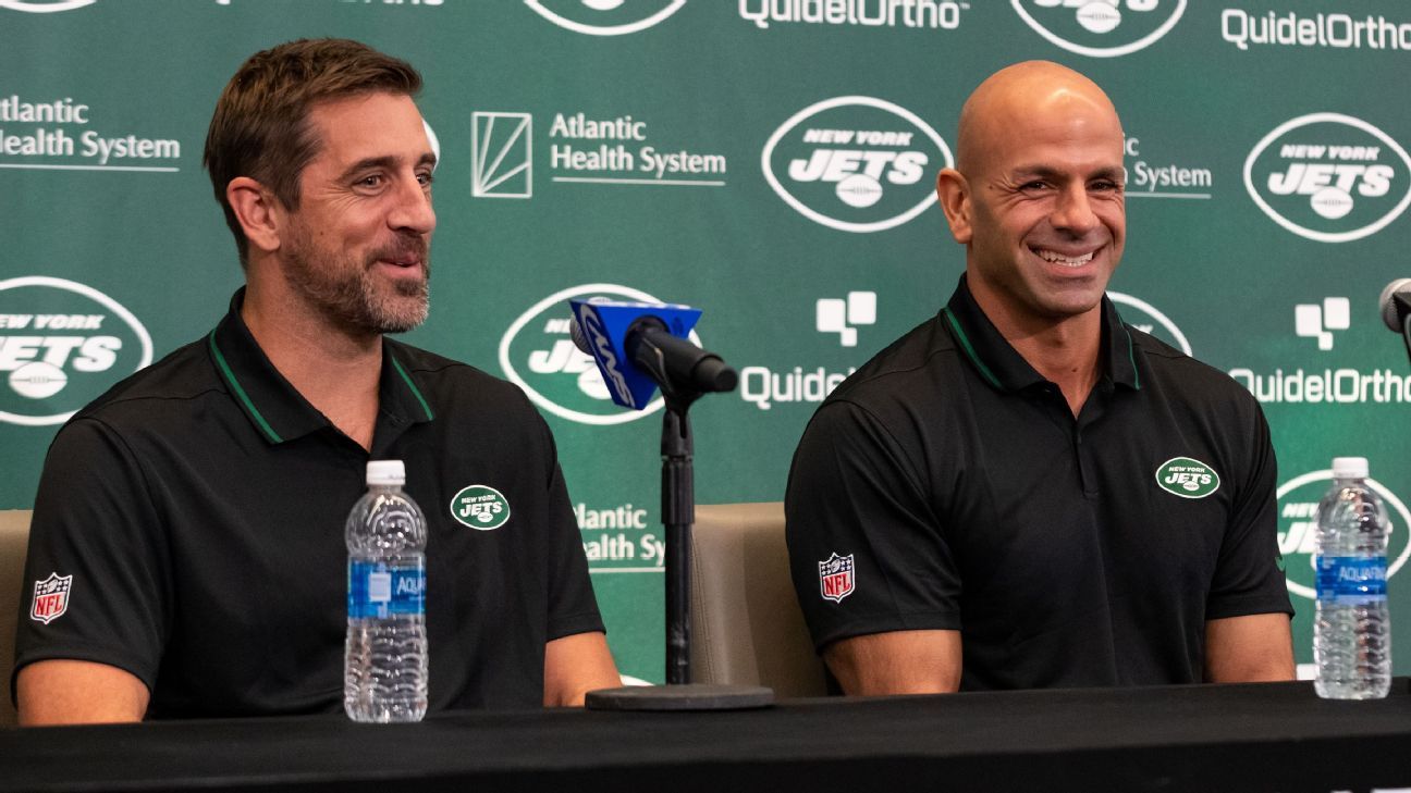 Jets Introduce Aaron Rodgers at News Conference After Trade - The New York  Times