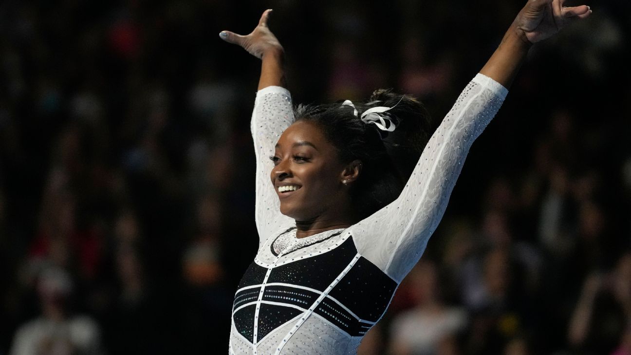 Simone Biles wins U.S. Classic in return after 2-year layoff