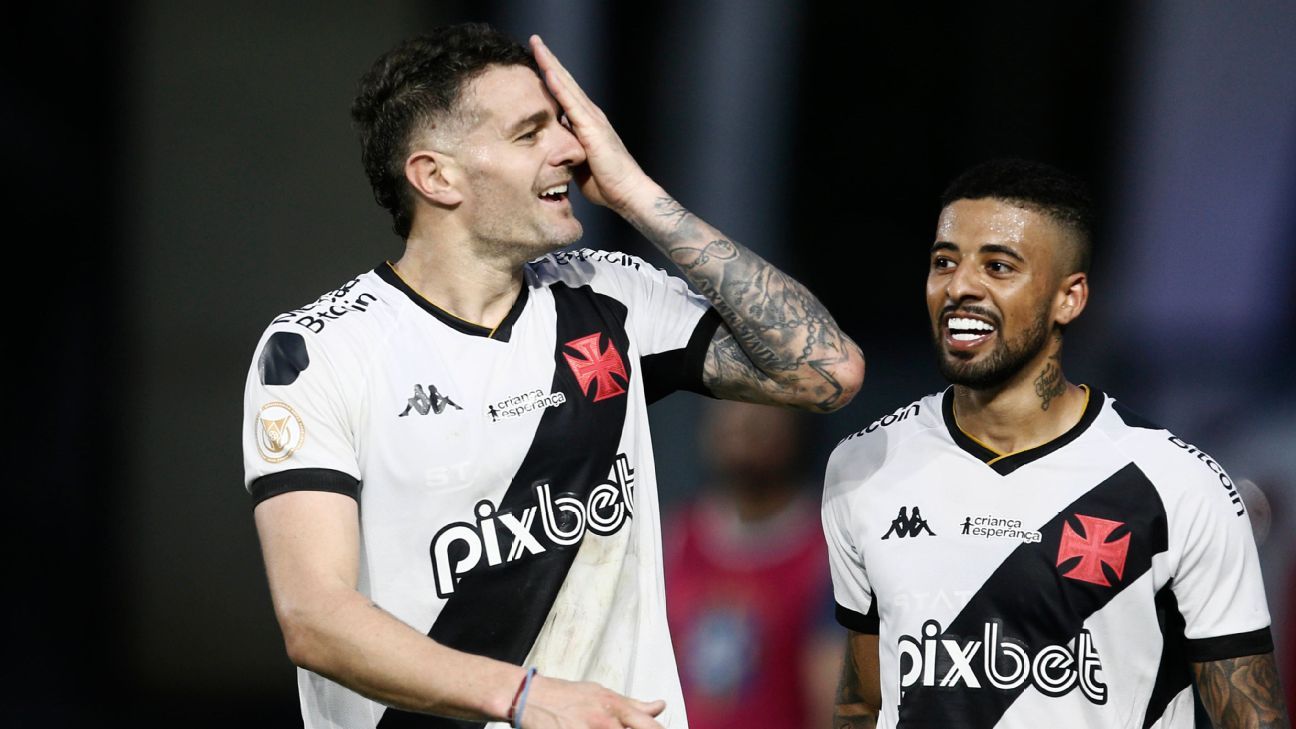 Vegetti revela arena que mais o impressionou no Brasil e critica sintéticos de Palmeiras e Athletico-PR: 