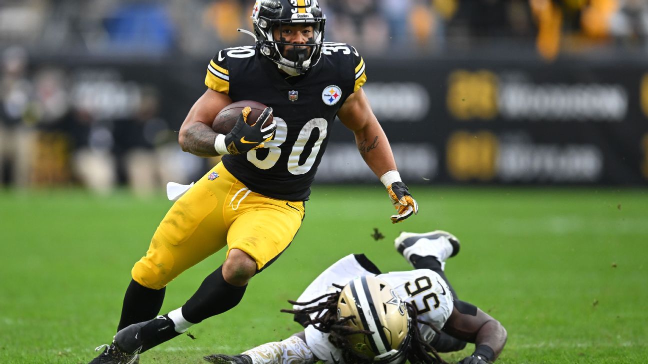 Jaylen Warren of the Pittsburgh Steelers warms up prior to the News  Photo - Getty Images